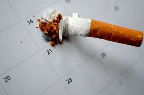 broken cigarettes and smoking cessation